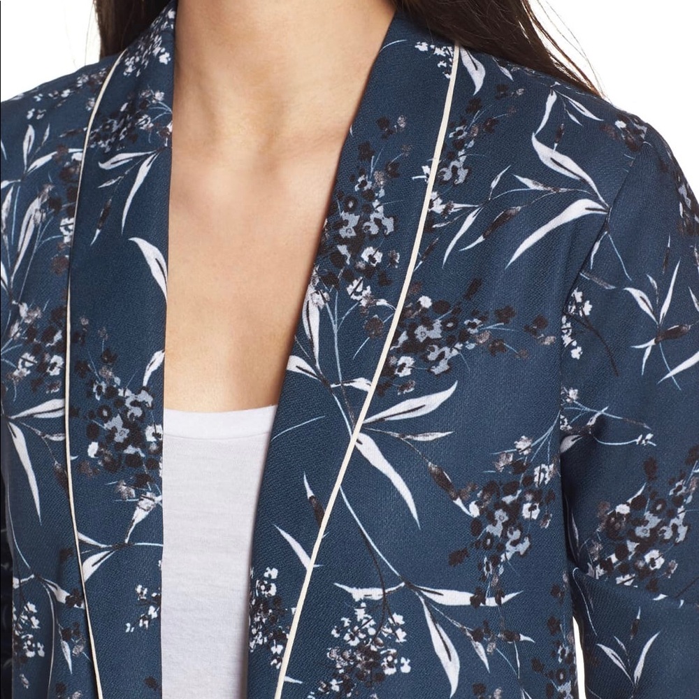 Leith Jacket With Matching Shorts - image 5